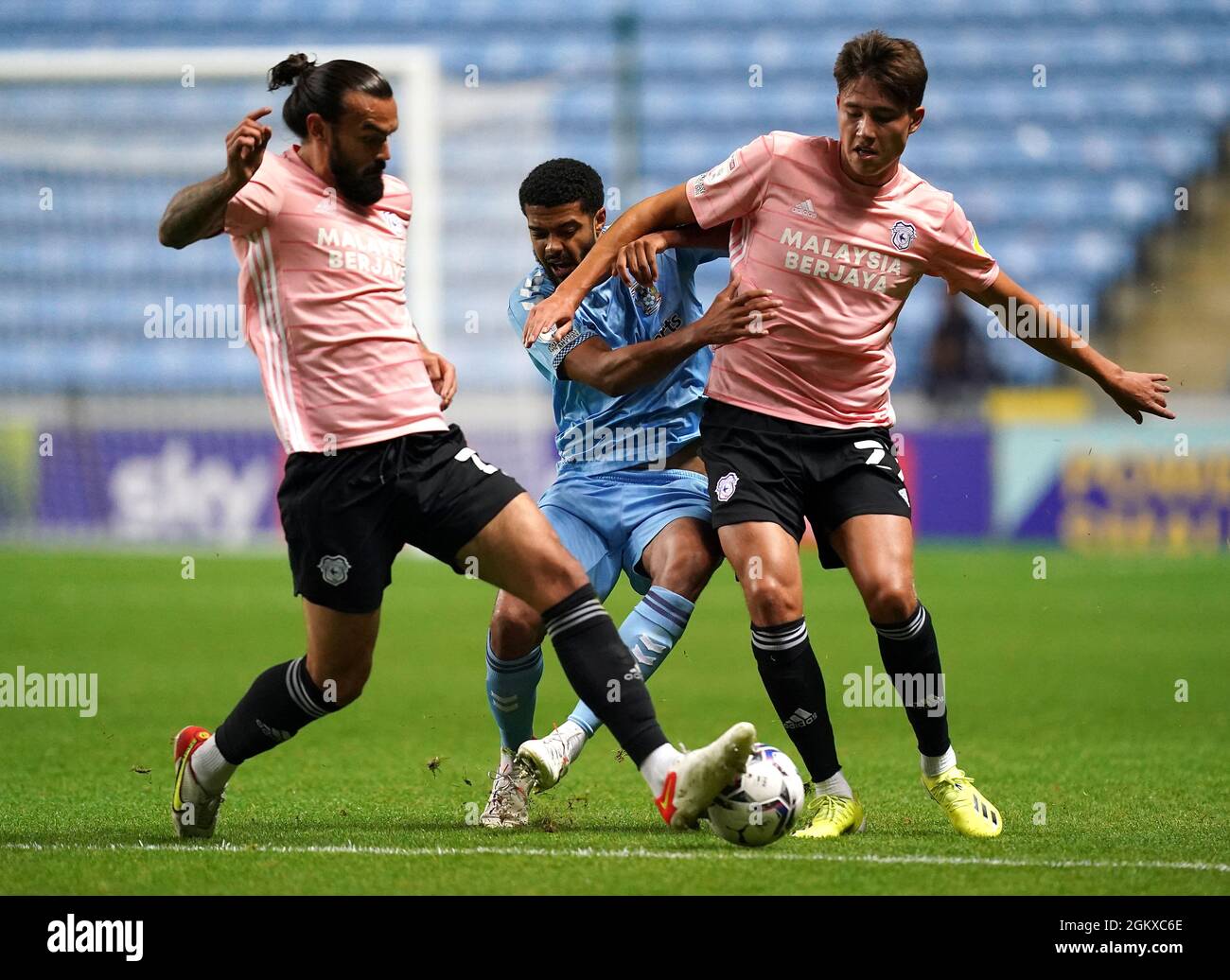 Referee Chris Busby during the Heineken Champions Cup, Pool A match at  Coventry Building Society Arena, Coventry. Picture date: Saturday January  15, 2022 Stock Photo - Alamy