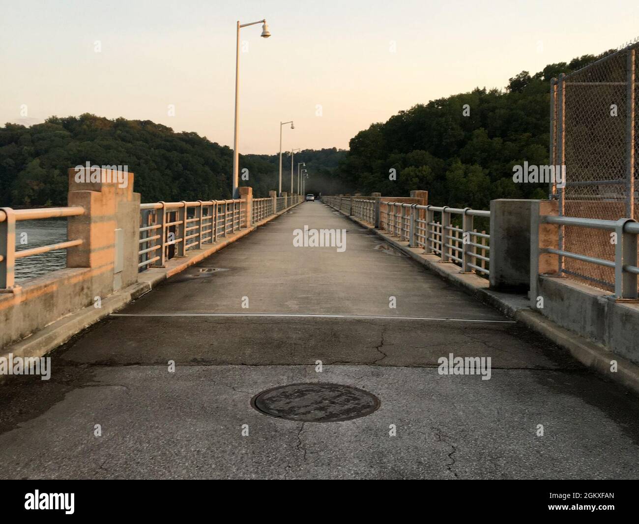 Dale hollow dam hires stock photography and images Alamy
