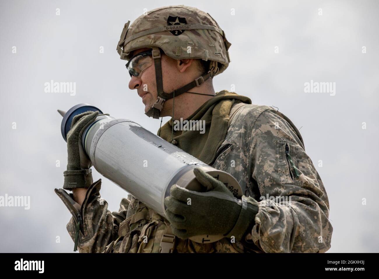 Abrams tank gunner loader hi-res stock photography and images - Alamy