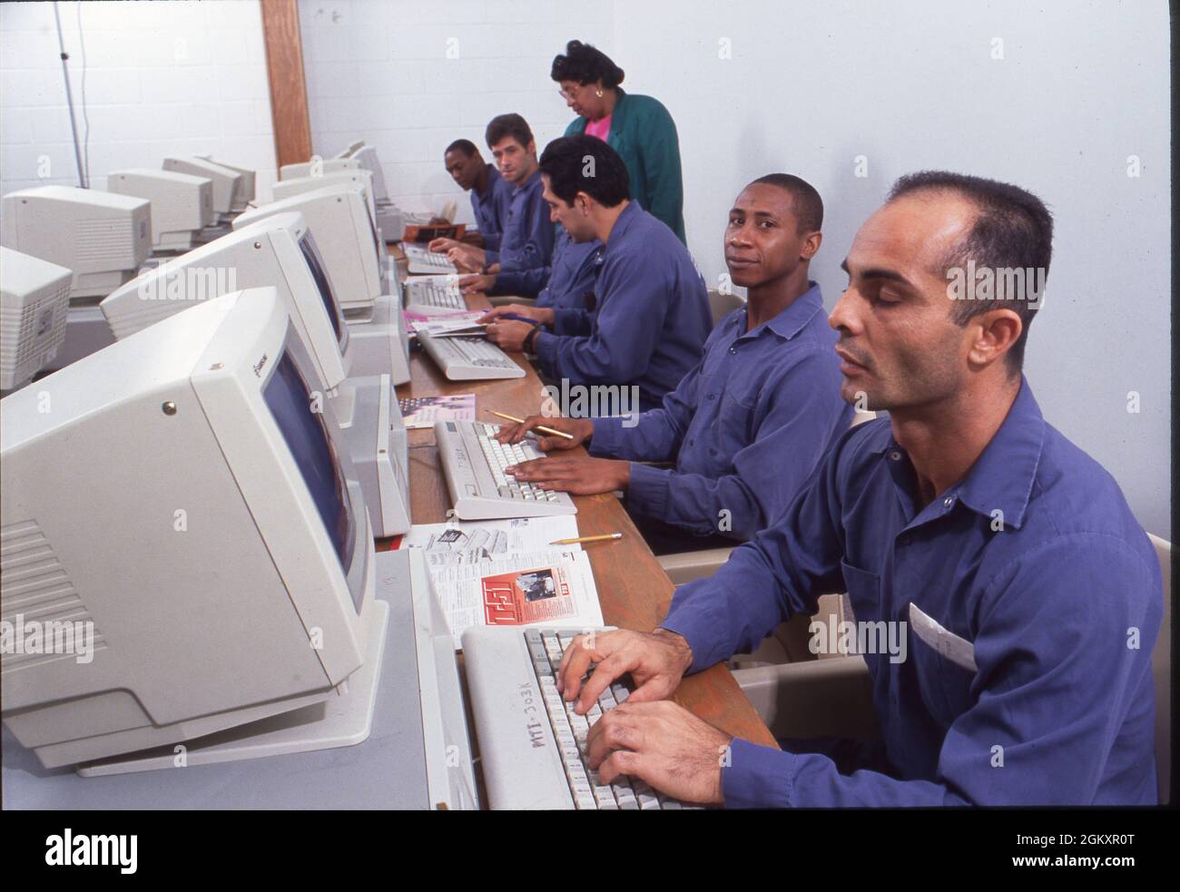 Prisoners learn skills hires stock photography and images Alamy