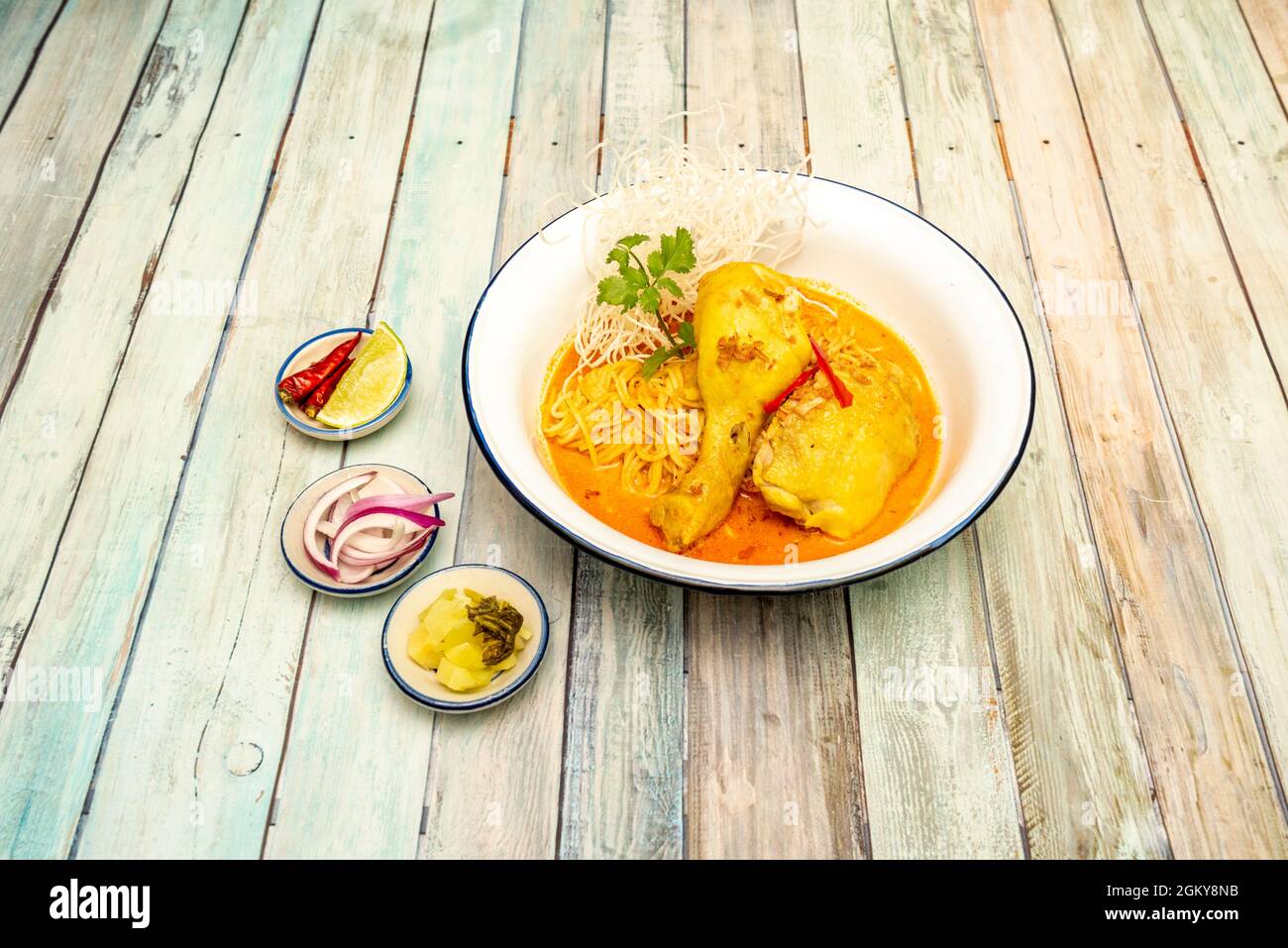 Yellow Thai Chicken Curry with Rice Noodles, Red Onion, Lime and
