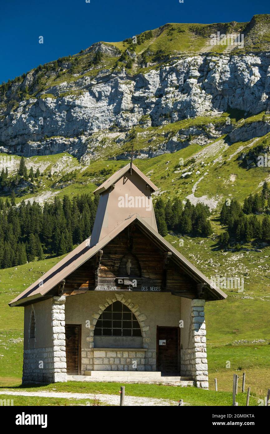 FRANCE HAUTE-SAVOIE (74) PETIT-BORNAND-LES-GLIERES, NOTRE-DAME-DES-NEIGES CHAPEL AT THE PLATEAU DES GLIERES Stock Photo