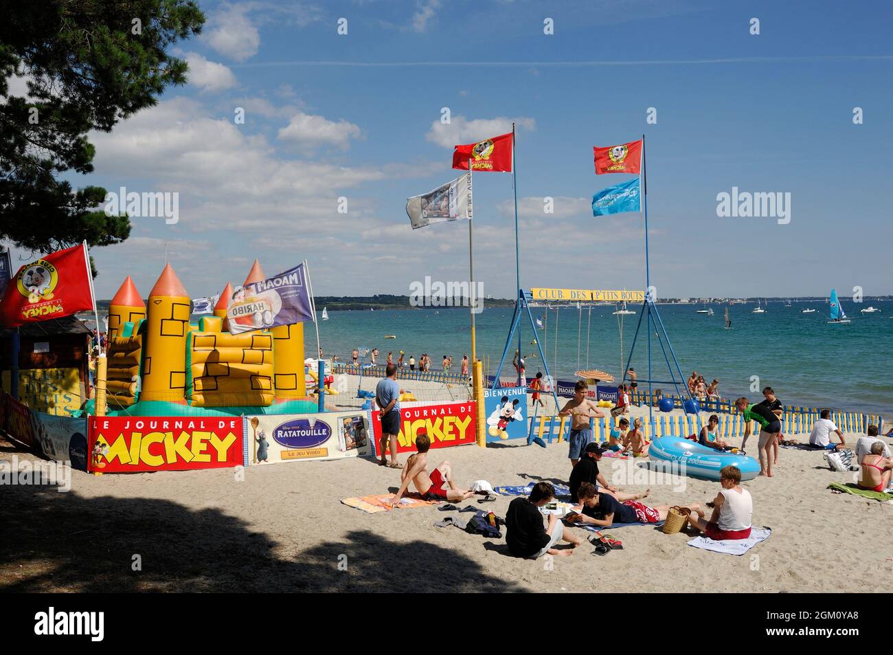 Mickey beach club hi-res stock photography and images - Alamy