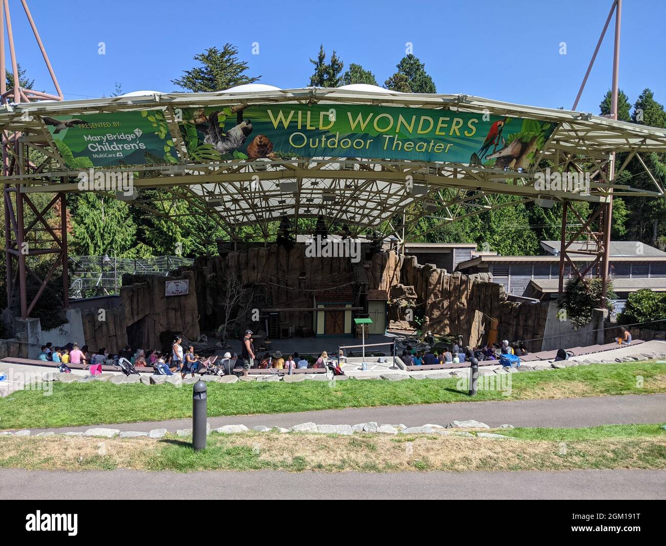 Point defiance zoo and aquarium hi-res stock photography and images - Alamy