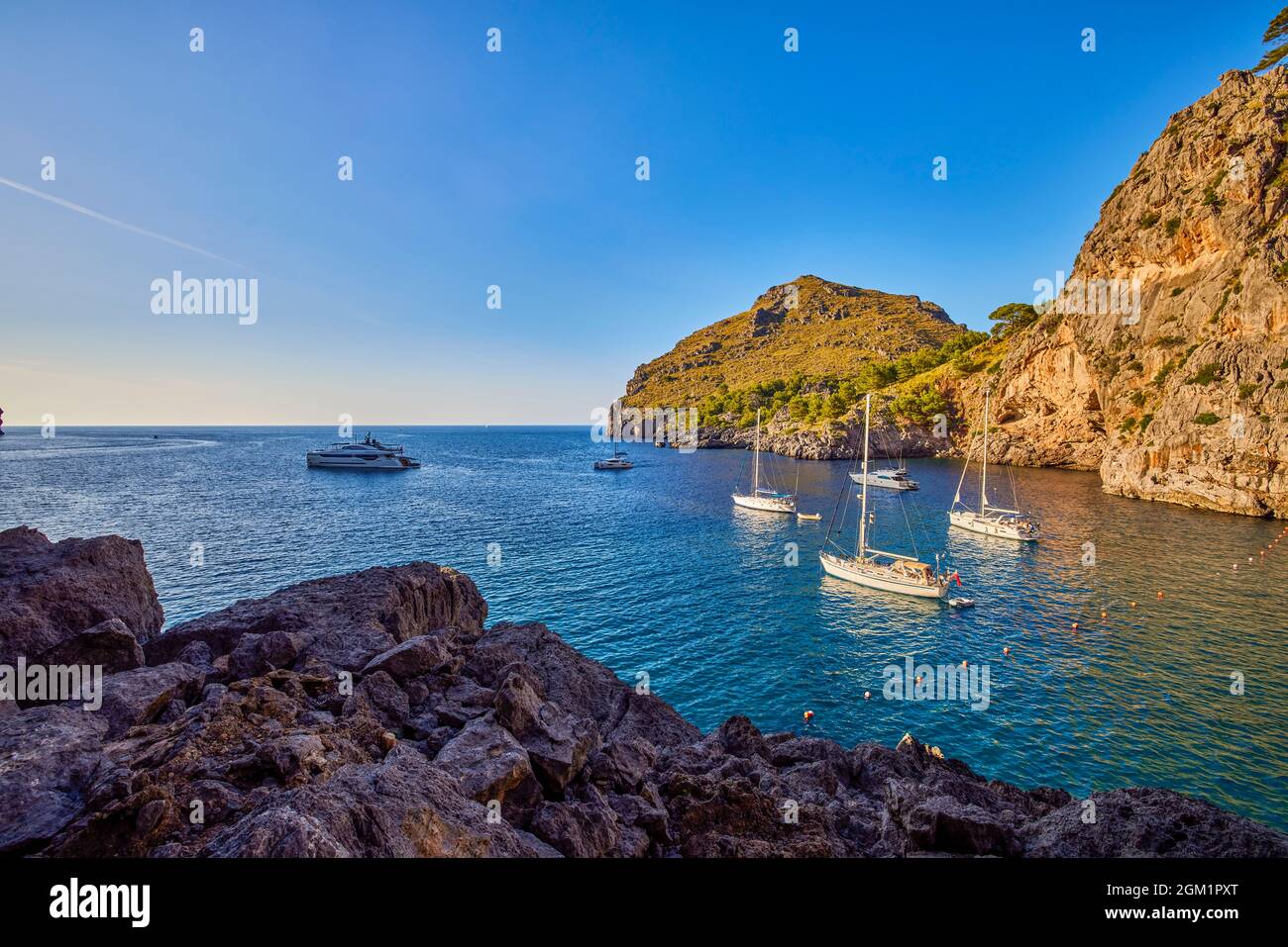 Beautiful Landscape With A Sea Shore On The Island Of Palma De Mallorca Beautiful Landscape With A Sea Shore On The Island Of Palma De Mallorca
