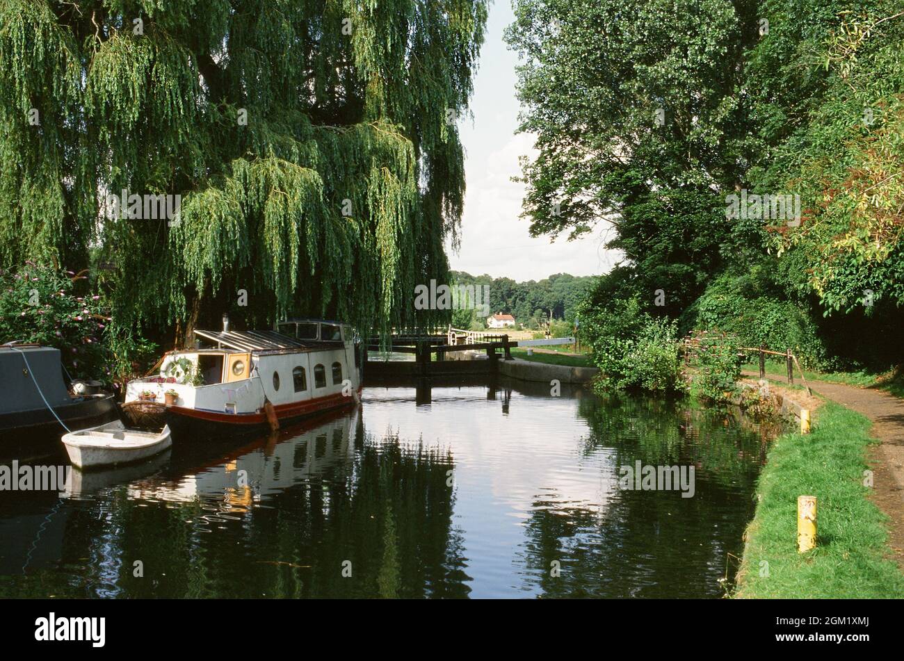 Hertford Lock on the River Lea, Hertfordshire, Southern England, in summertime Stock Photo