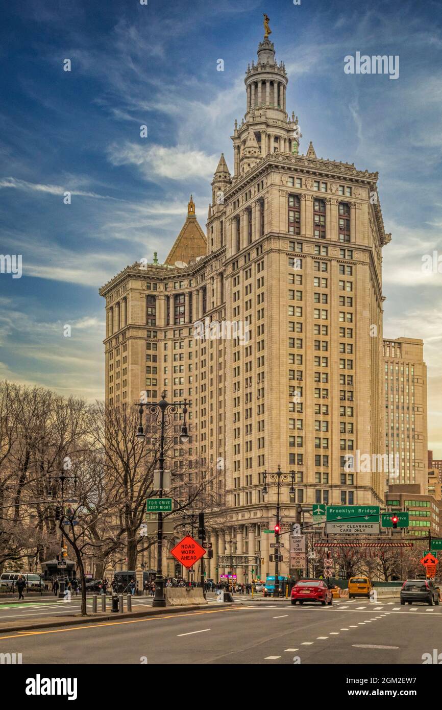 Manhattan Municipal Building - View to the Municipal Building lower ...