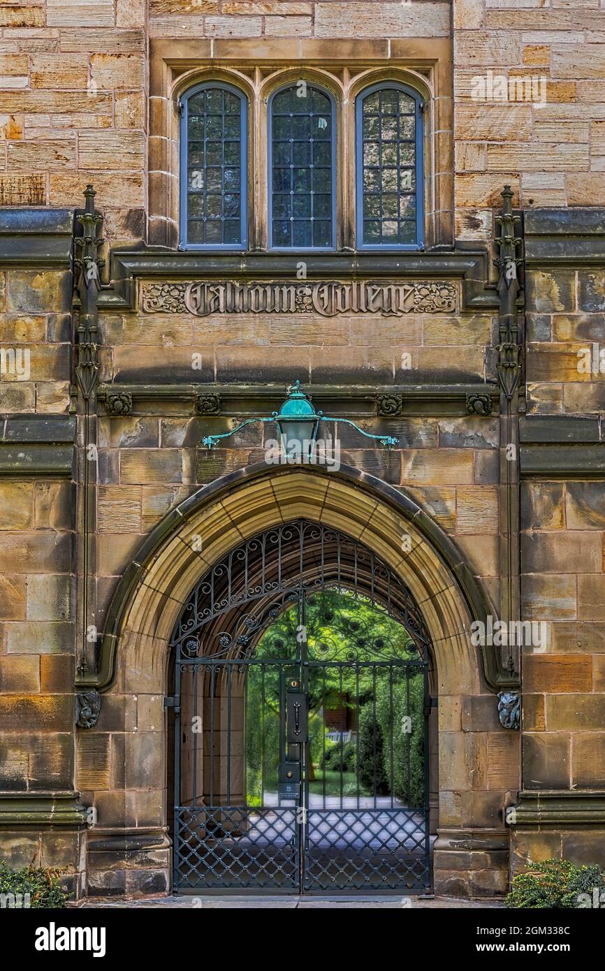 Yale University Calhoun College -  Gated entrance to the undergraduate residential college at Yale University in New Have, Connecticut.  The school wa Stock Photo