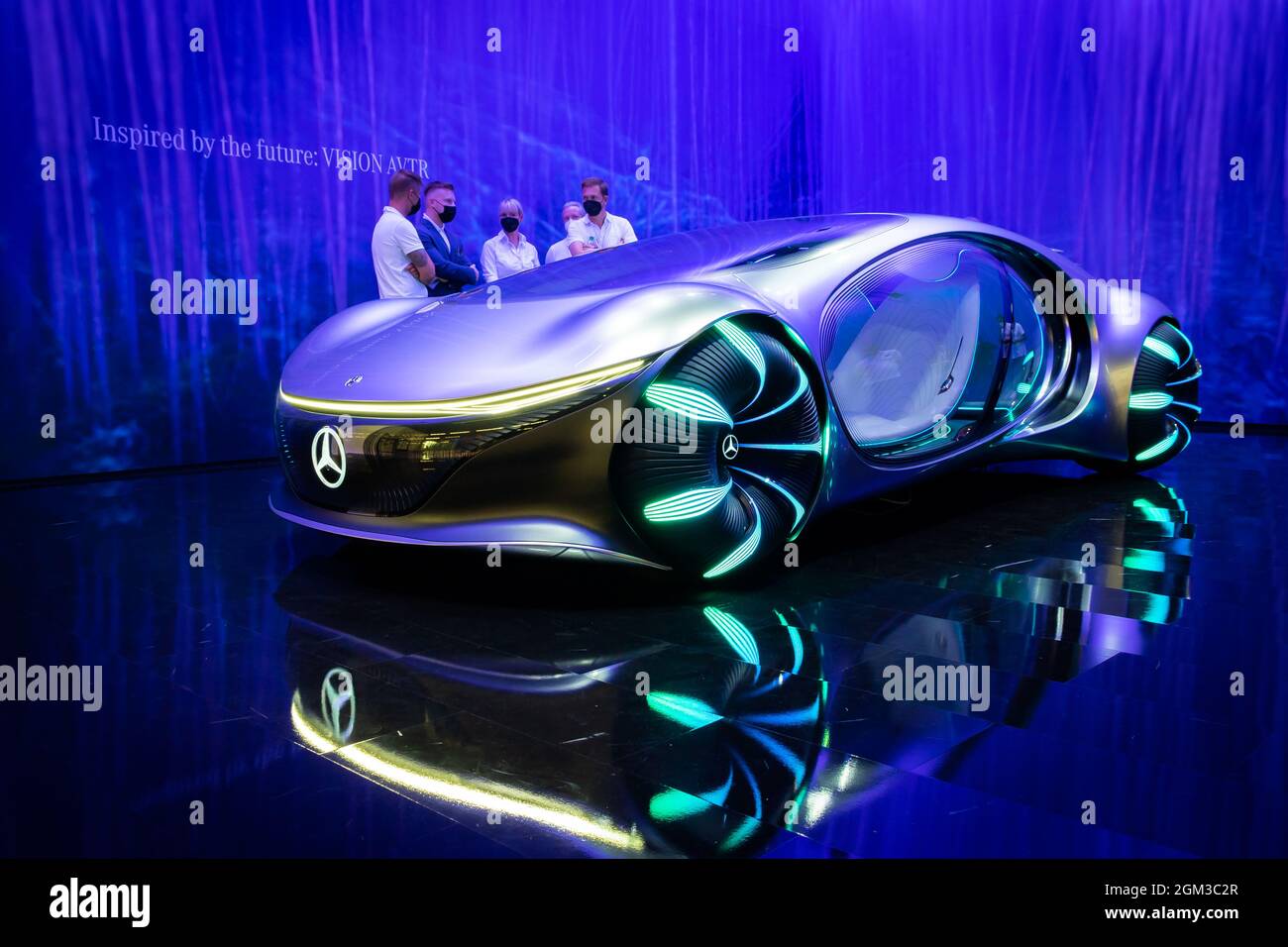 MercedesBenz Vision AVTR intuitive smart concept car, reading your