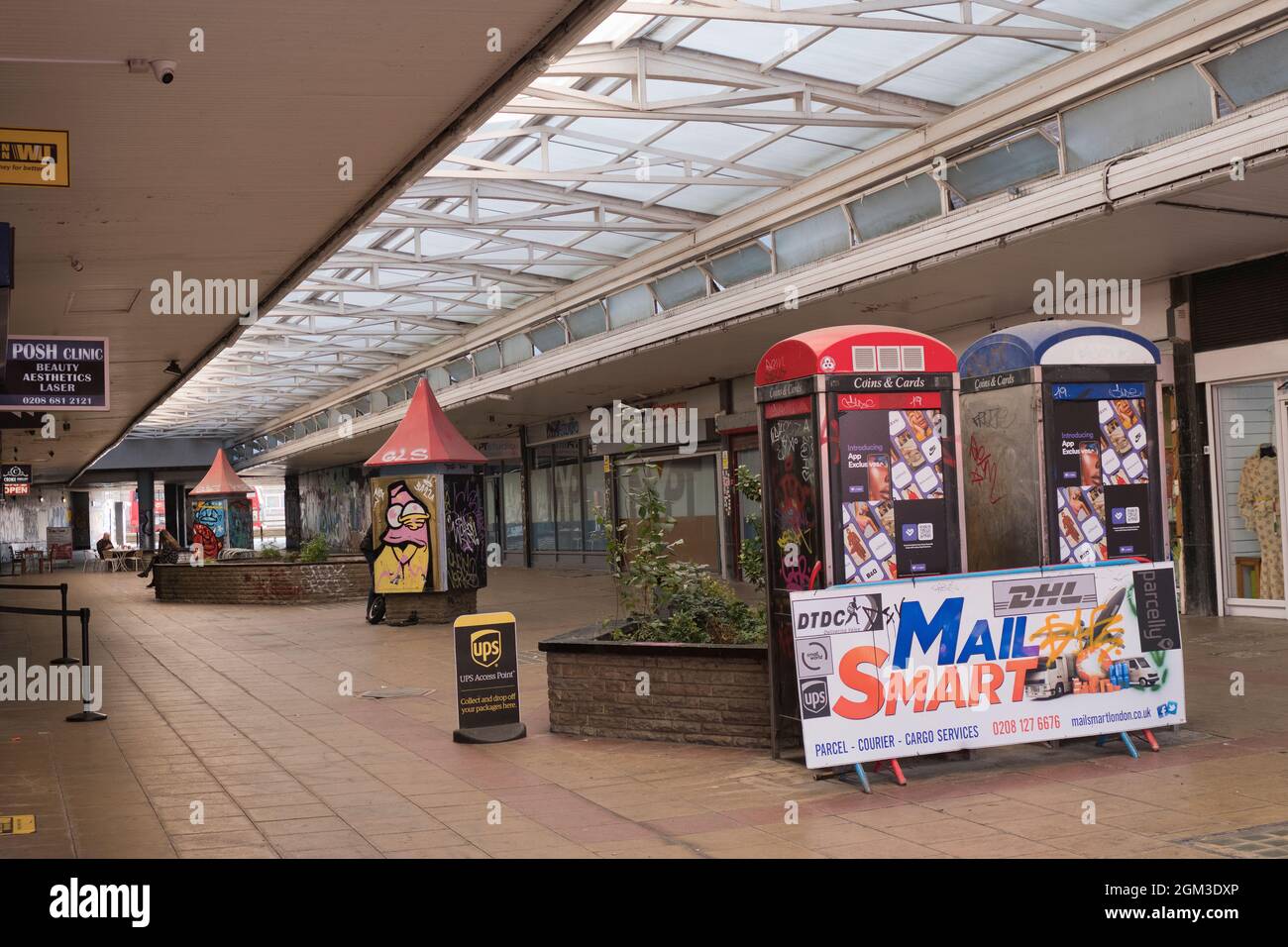 A run down St George's Walk shopping parade, scheduled to be demolished as part of major redevelopment in Croydon, Surrey Stock Photo