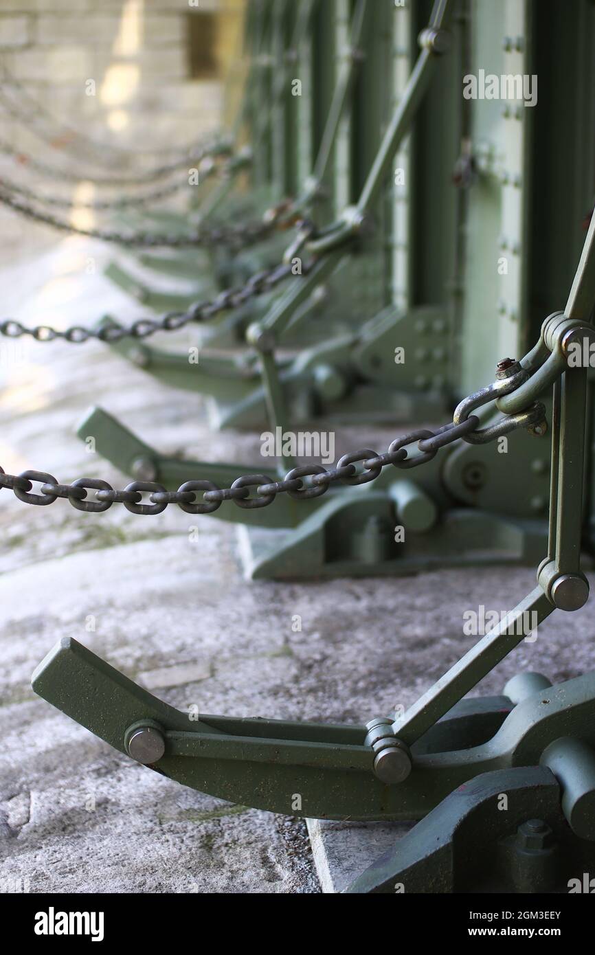 Building mechanisms hi-res stock photography and images - Alamy