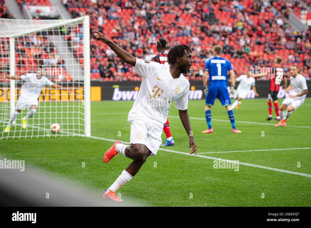 Tokmac Chol Nguen of Ferencvaros celebrates after scoring a goal News  Photo - Getty Images