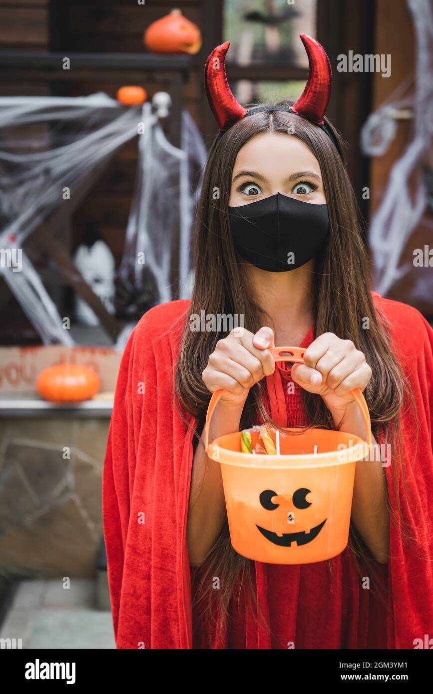 bucket costume