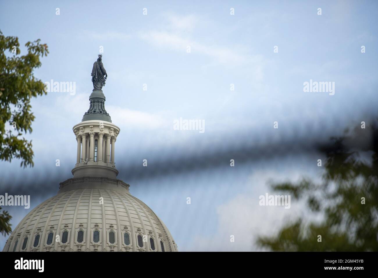 Washington, United States. 16th Sep, 2021. Fences are reinstalled around the US Capitol ahead of the 'Justice for J6' rally in Washington, DC., on Thursday, Sept. 16, 2021. The far-right rally, planned for Sept. 18, calls for the release of people arrested after the Jan.6 demonstrations. Photo by Bonnie Cash/UPI Credit: UPI/Alamy Live News Stock Photo