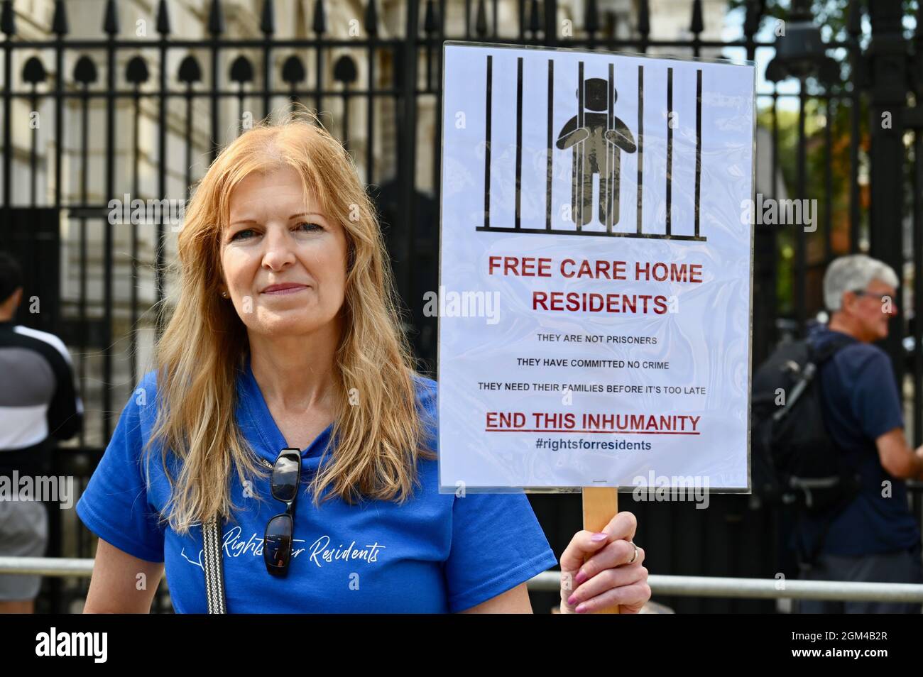 London, UK. Protesters, rightsforresid2 activists, More than 250K people have signed their petition calling for a change in the law to enshrine the right for care home residents to see their families. Downing Street, Whitehall. Credit: michael melia/Alamy Live News Stock Photo