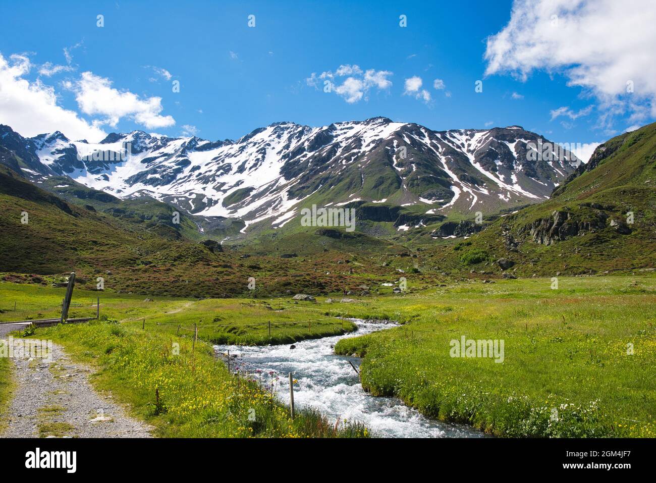 mountain-river-in-the-swiss-alps-at-davos-duerrboden-flows-down-with