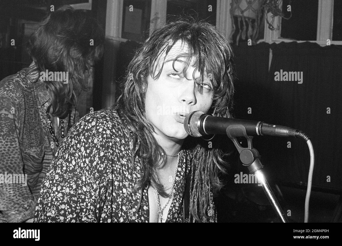 Last Great Dreamers, then known as Silver Hearts, performing at the Wheatsheaf, Dunstable, UK, in 1990. Stock Photo