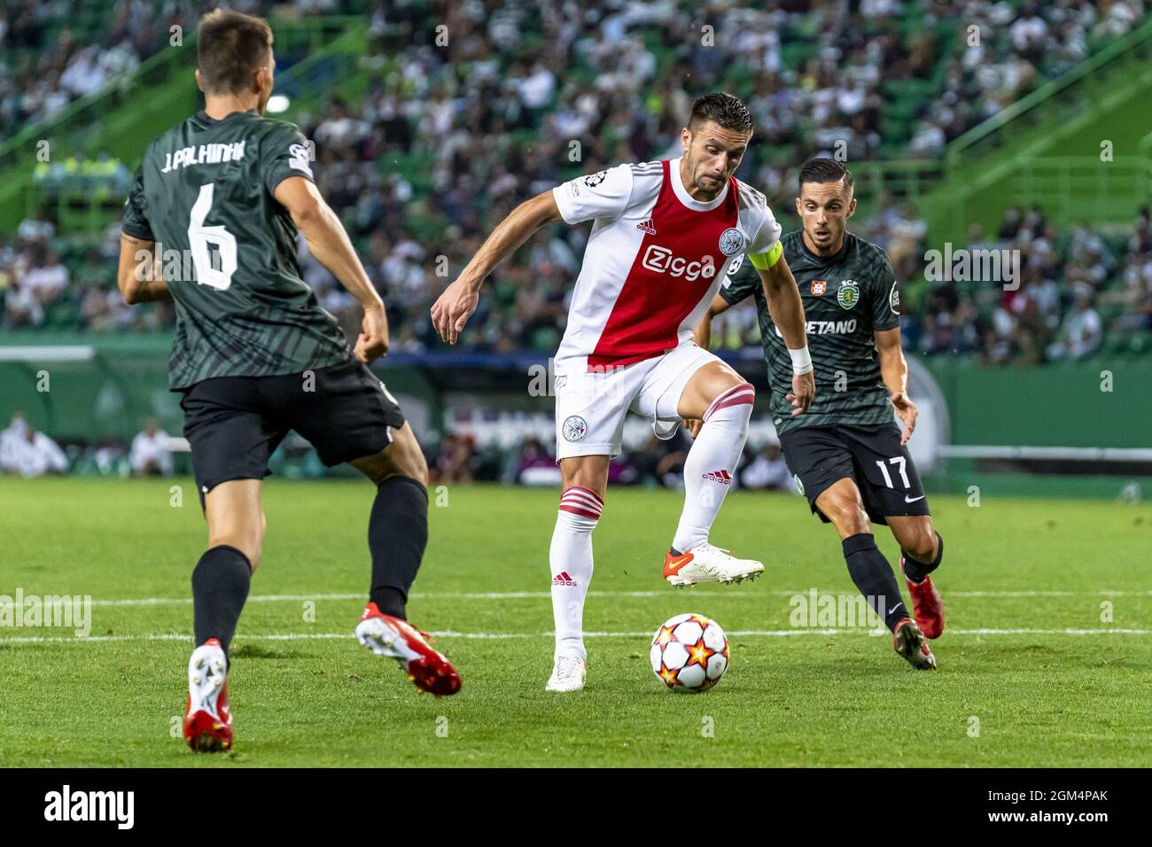 LISSABON, Portugal, 15-09-2021, football, , Champions League, season 2021 /  2022, during the match Sporting Portugal - Ajax, Ajax player Dusan Tadic,  Sporting Portugal player Pablo Sarabia (Photo by Pro Shots/Sipa USA) ***