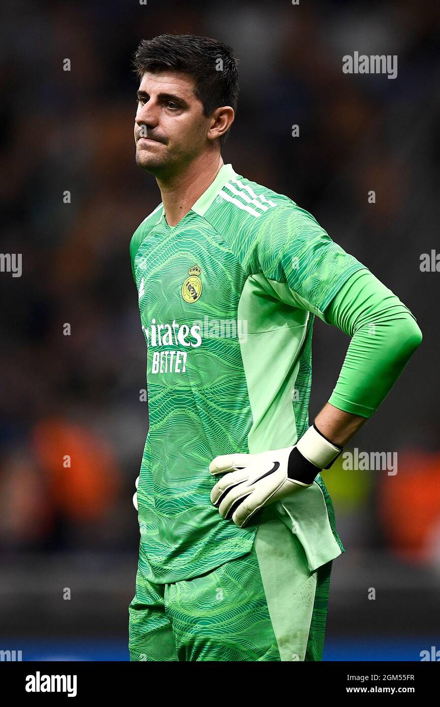 Milan, Italy. 15 September 2021. Thibaut Courtois of Real Madrid CF looks  on during the UEFA Champions League football match between FC  Internazionale and Real Madrid CF. Credit: Nicolò Campo/Alamy Live News