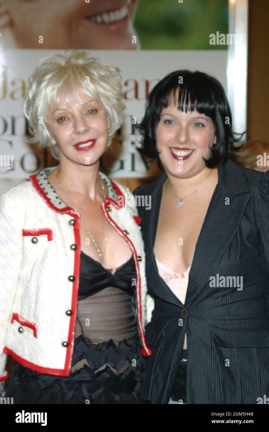 Patricia taylor keanu reeves mother hi-res stock photography and images -  Alamy