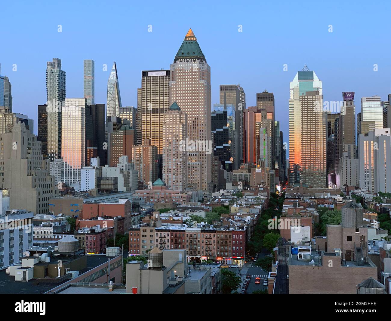 Midtown Manhattan from a rooftop during the sunset in New York City Stock Photo