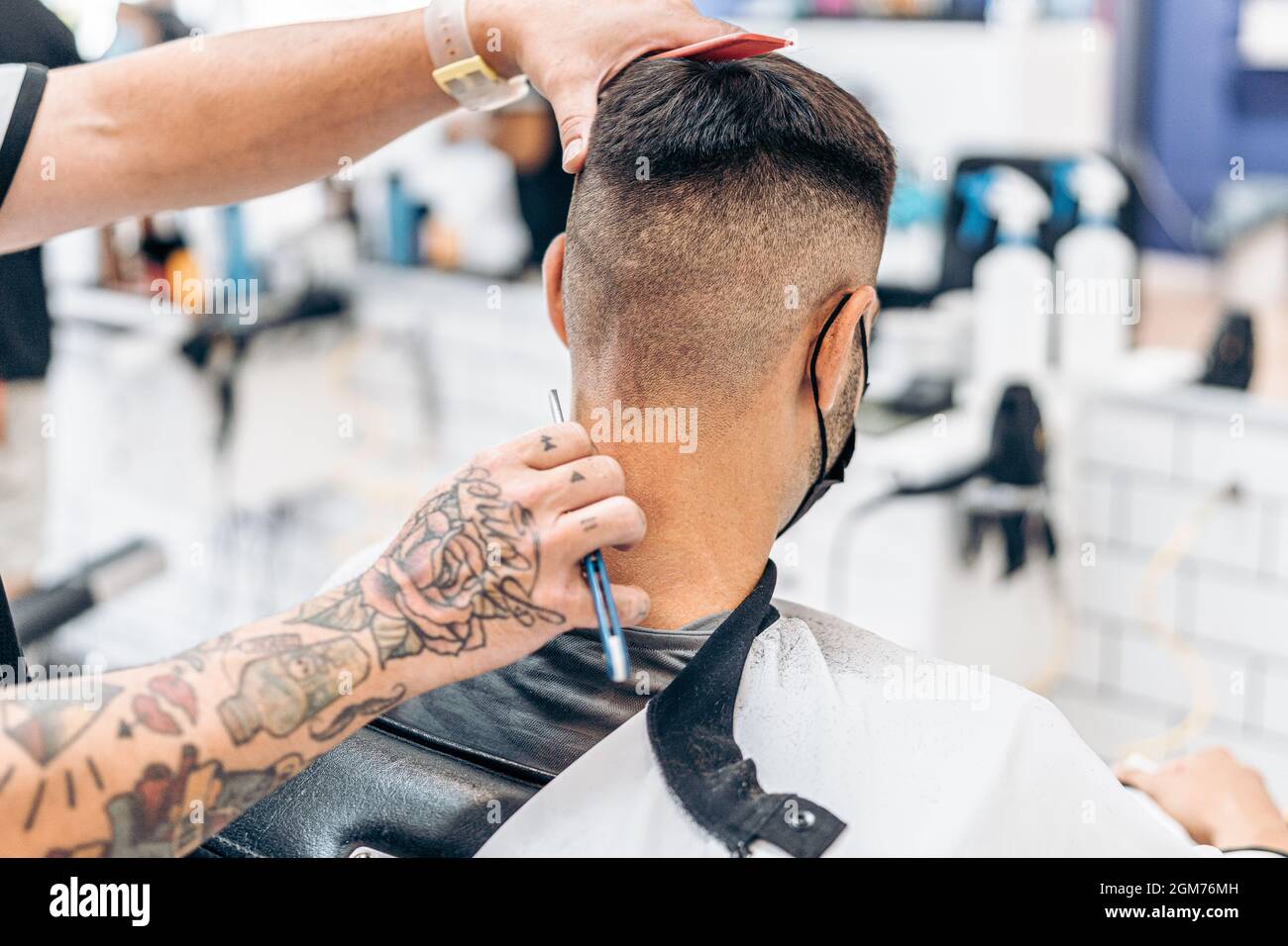 Brazilian barber shop hi-res stock photography and images - Alamy