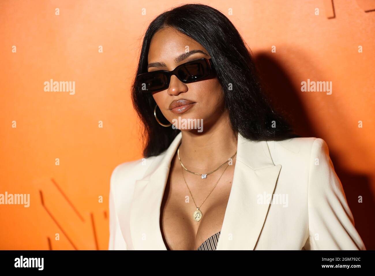 BEVERLY HILLS, LOS ANGELES, CALIFORNIA, USA - SEPTEMBER 16: Singer Cassie arrives at the MARCELL VON BERLIN Spring/Summer 2021 Runway Fashion Show held at the Sheats–Goldstein Residence on September 16, 2021 in Beverly Hills, Los Angeles, California, United States. (Photo by Xavier Collin/Image Press Agency) Stock Photo