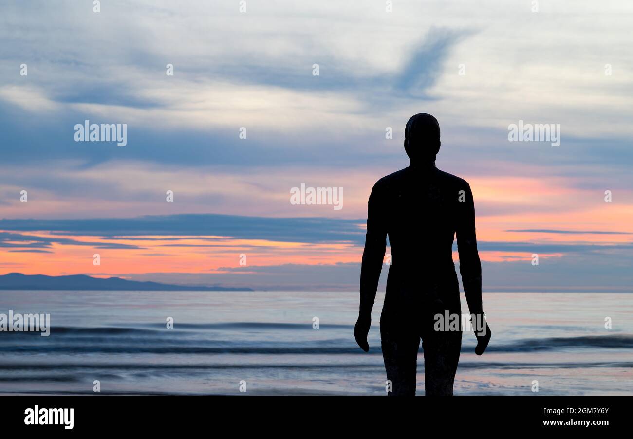 Silhouette figure blur hi-res stock photography and images - Alamy