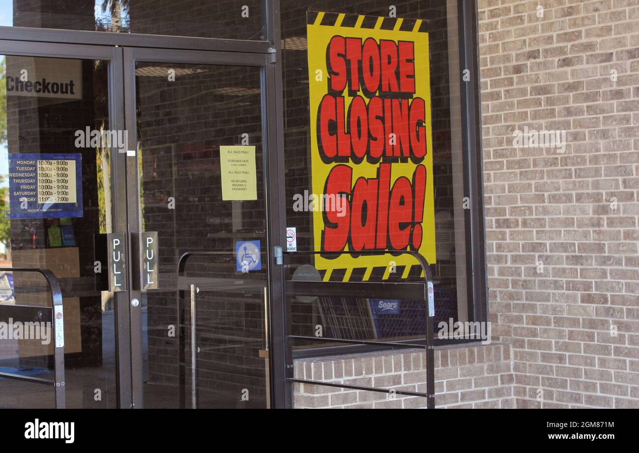 Tyler, TX November 22, 2018 Sears Store Closing with Signs located