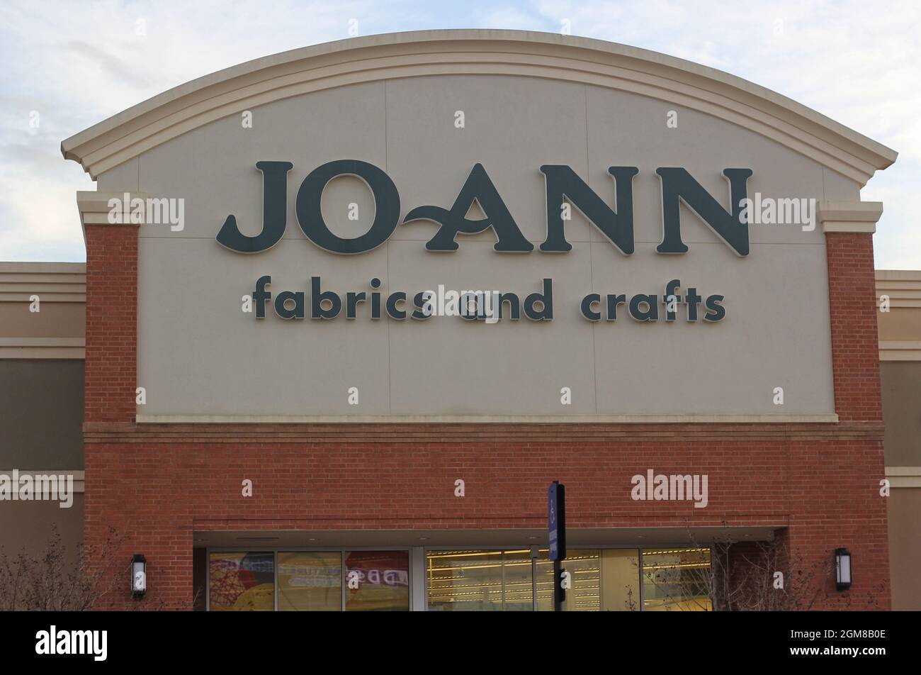 Tyler, TX - February 15, 2019: Joann Fabrics and Crafts located in the Cumberland Shopping Village in Tyler, TX Stock Photo