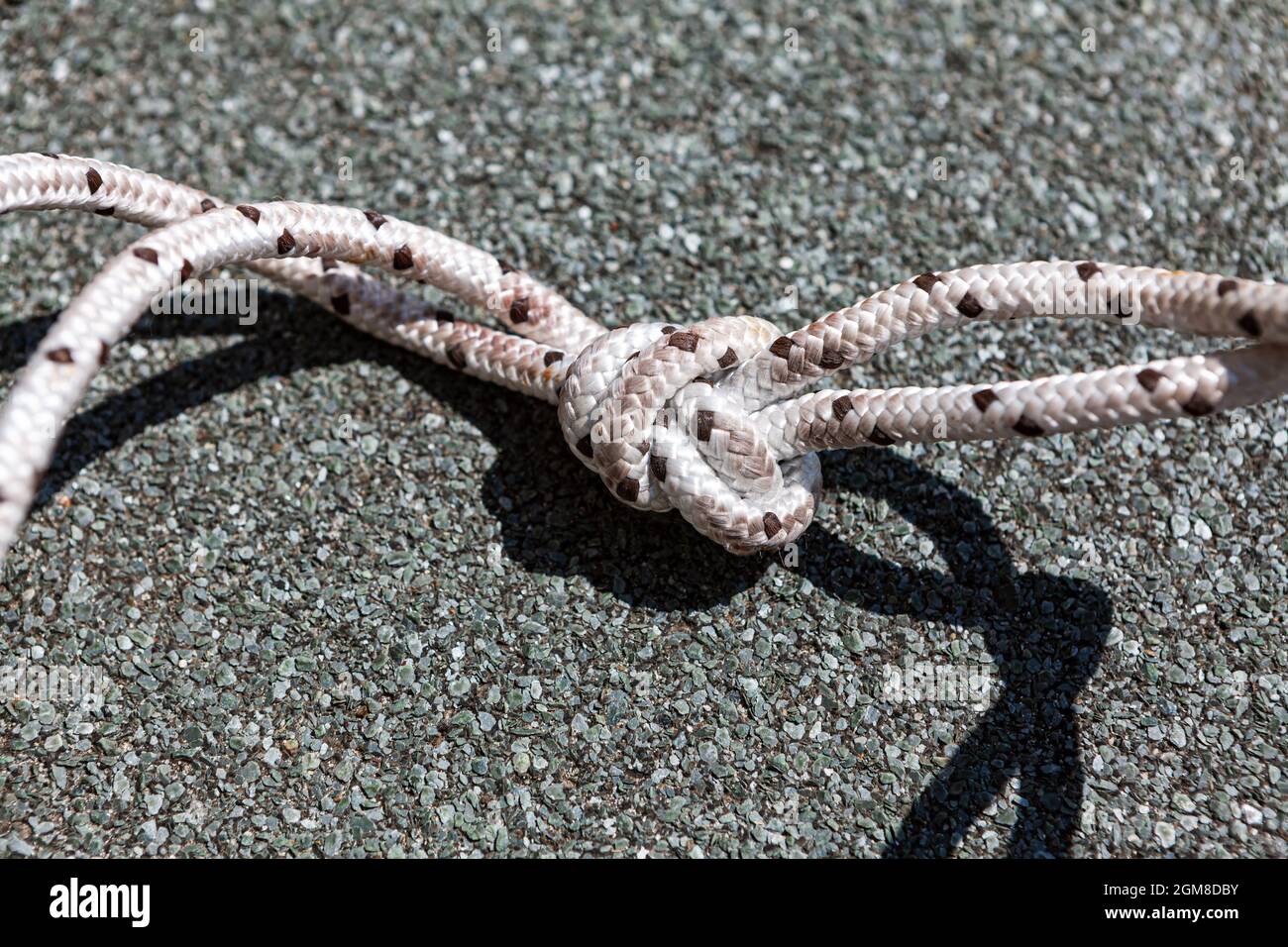Knot on the Braided Polypropylene Marine Utility Cord . Details of Knot on  the rope Stock Photo - Alamy