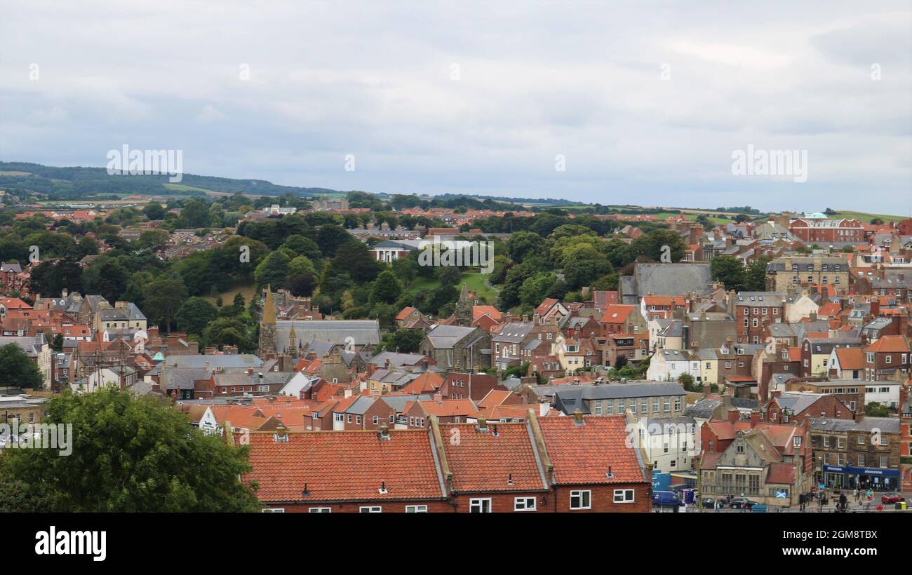 Whitby rooftops hi-res stock photography and images - Alamy