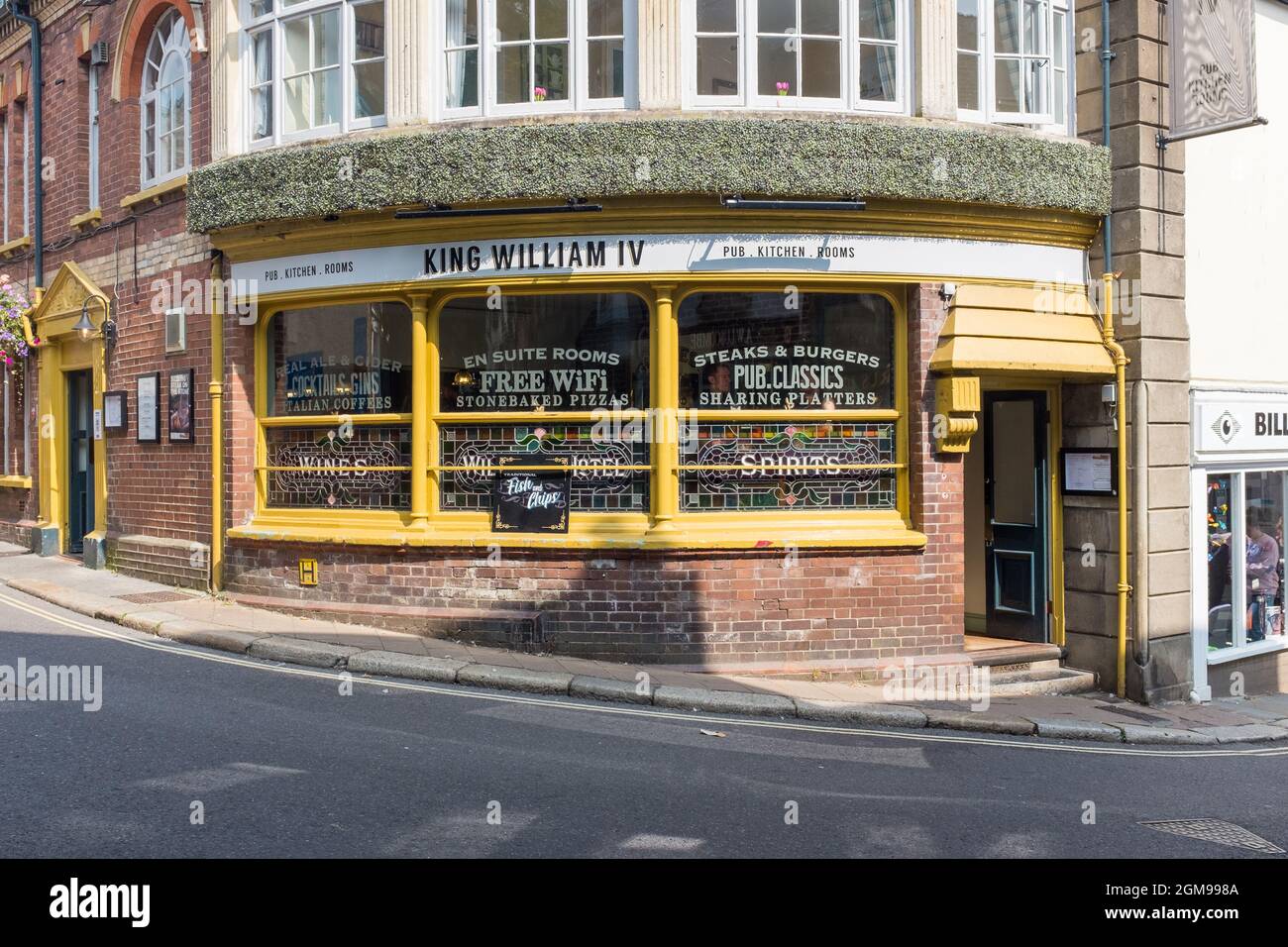 King William IV traditional pub in Totnes, South Hams, Devon Stock
