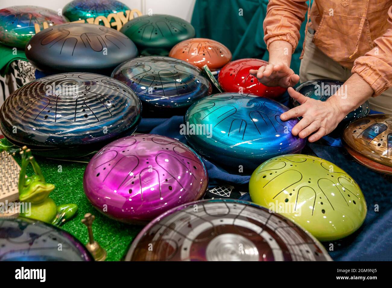 Unusual musical instruments hi res stock photography and images