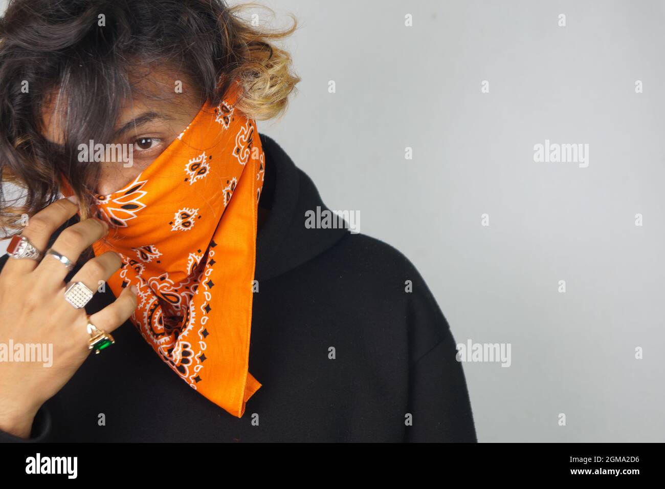 A$AP ROCKYs YELLOW BANDANA on X: Why is he wearing a black bandana??   / X