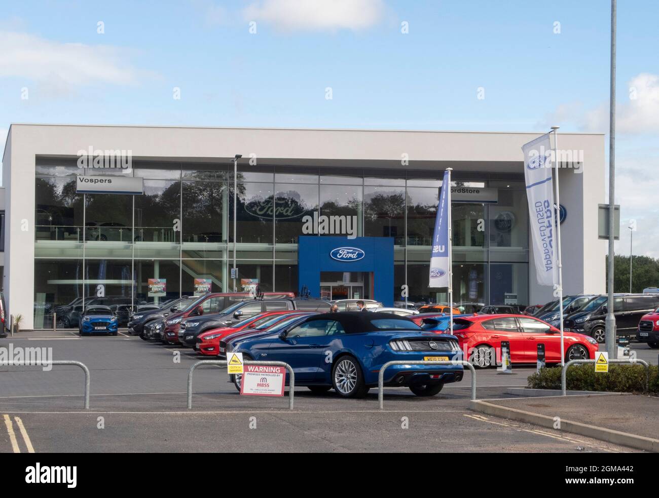 Ford car sales hires stock photography and images Alamy