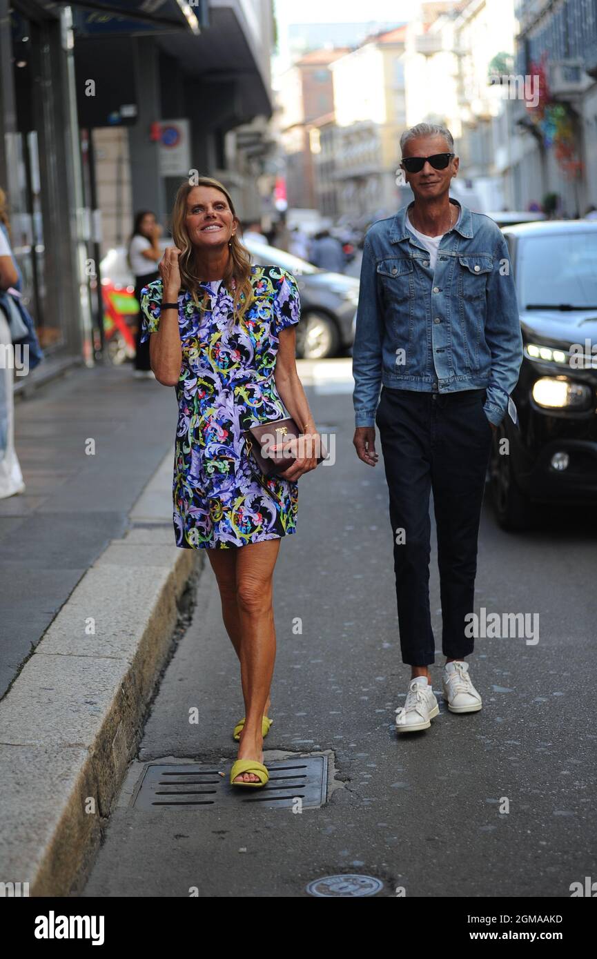Milan, . 17th Sep, 2021. Milan, 17-9-2021 Anna Dello Russo, creative director of VOGUE JAPAN since 2006 is a much loved fashion icon for her multiple, often extravagant, looks. After a long vacation in Puglia, where she lives in a large villa, today she is back to attend the fashion week which begins in a few days. In the photos Anna Dello Russo walking downtown with her boyfriend Angelo Gioia. Credit: Independent Photo Agency/Alamy Live News Stock Photo
