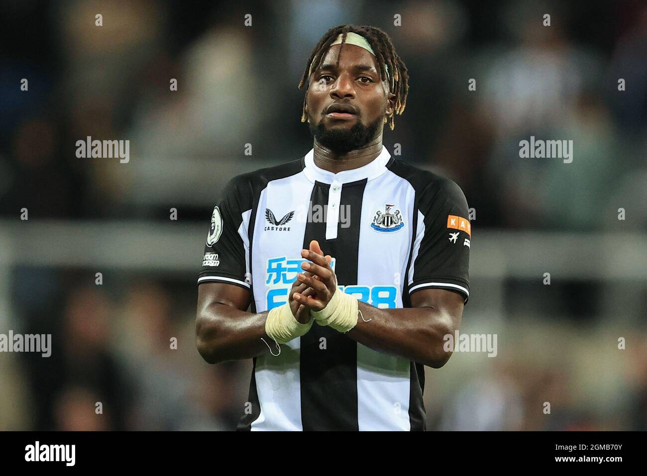 Allan Saint-Maximin #10 of Newcastle United applauds the fans