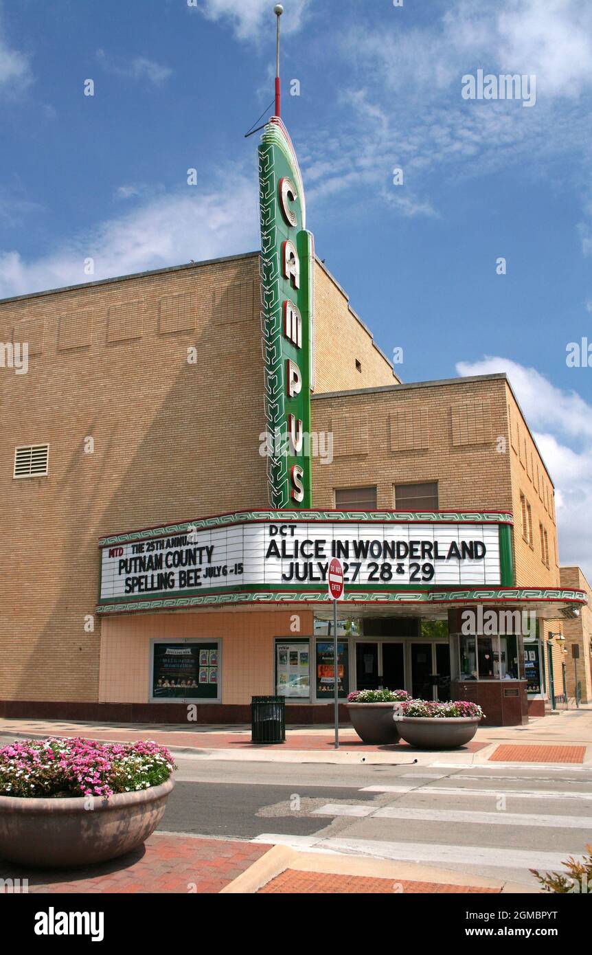 Downtown movie theater in small town hires stock photography and