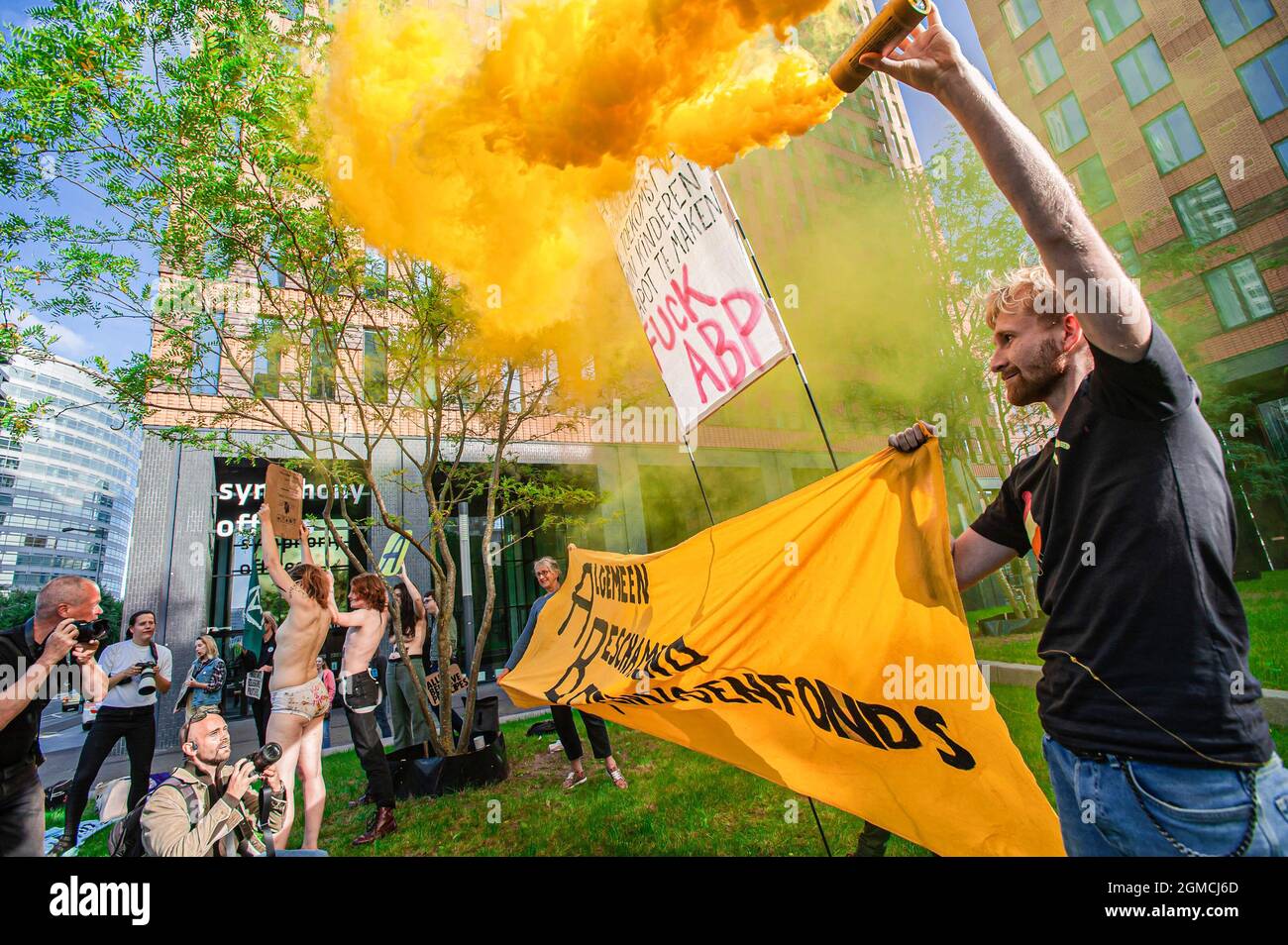 Apg pension fund hires stock photography and images Alamy