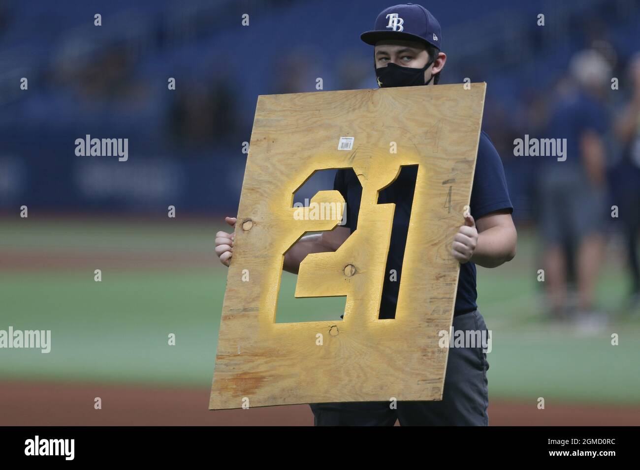 St. Petersburg, FL. USA;  A general view of a stencil with Roberto Clemente’s jersey number, 21, which was painted on the field prior to a major leagu Stock Photo