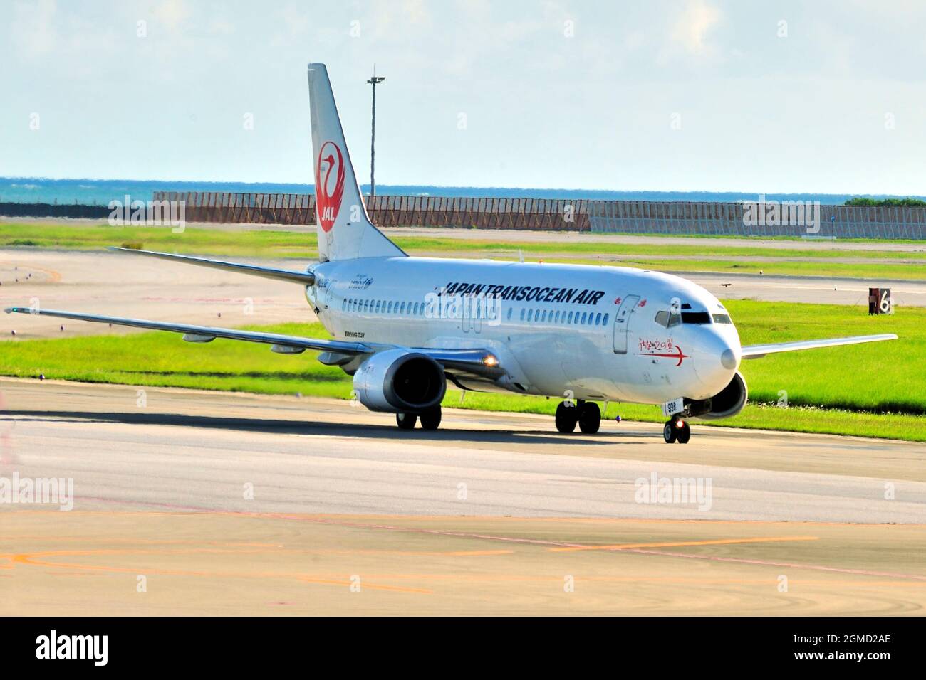 Japan Transocean Air, JTA, Boeing, B-737/400, JA8998, Taxiing, Naha Airport, Naha, Okinawa Island, Ryukyu Islands, Japan Stock Photo