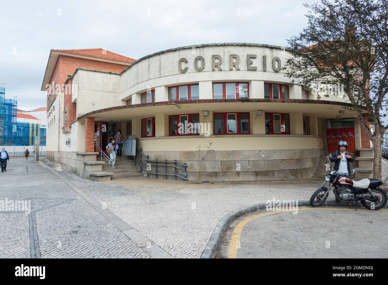 Modern post office hi-res stock photography and images - Alamy