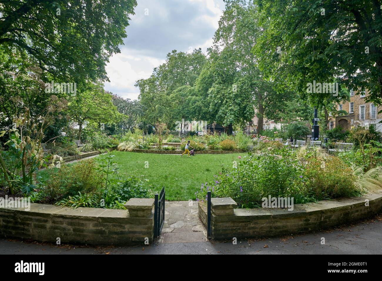 canonbury square islington Stock Photo Alamy