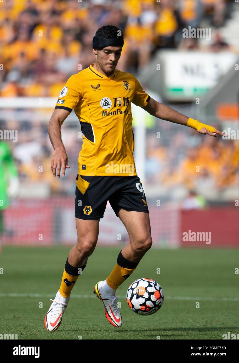 raul jimenez boots