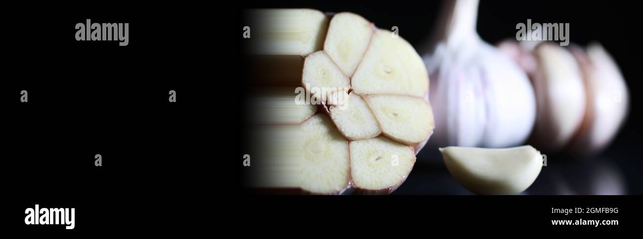 How To Cut Garlic Crosswise 