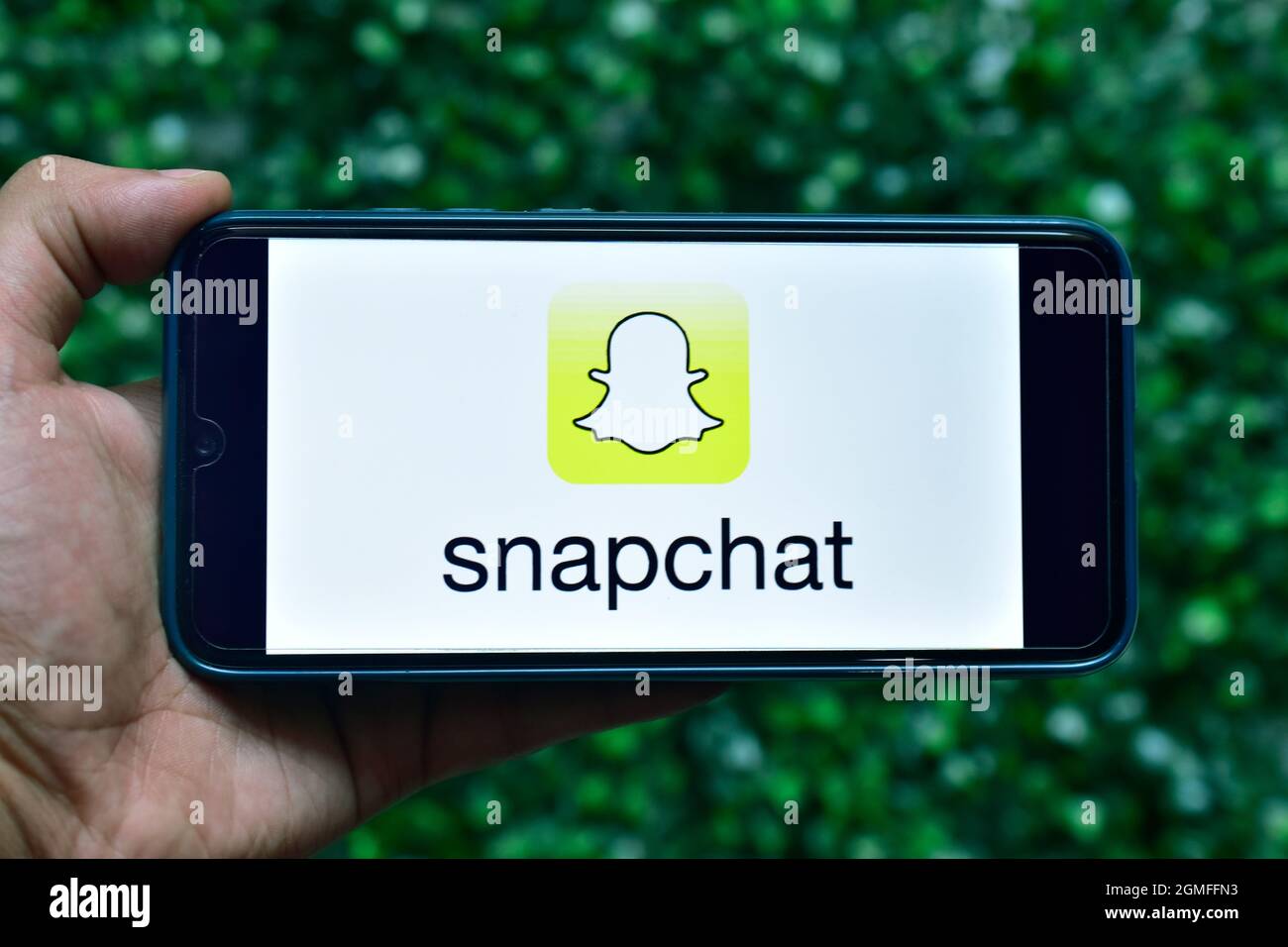 New Delhi, India - September 08, 2019: Using Snapchat on smartphone Stock  Photo - Alamy
