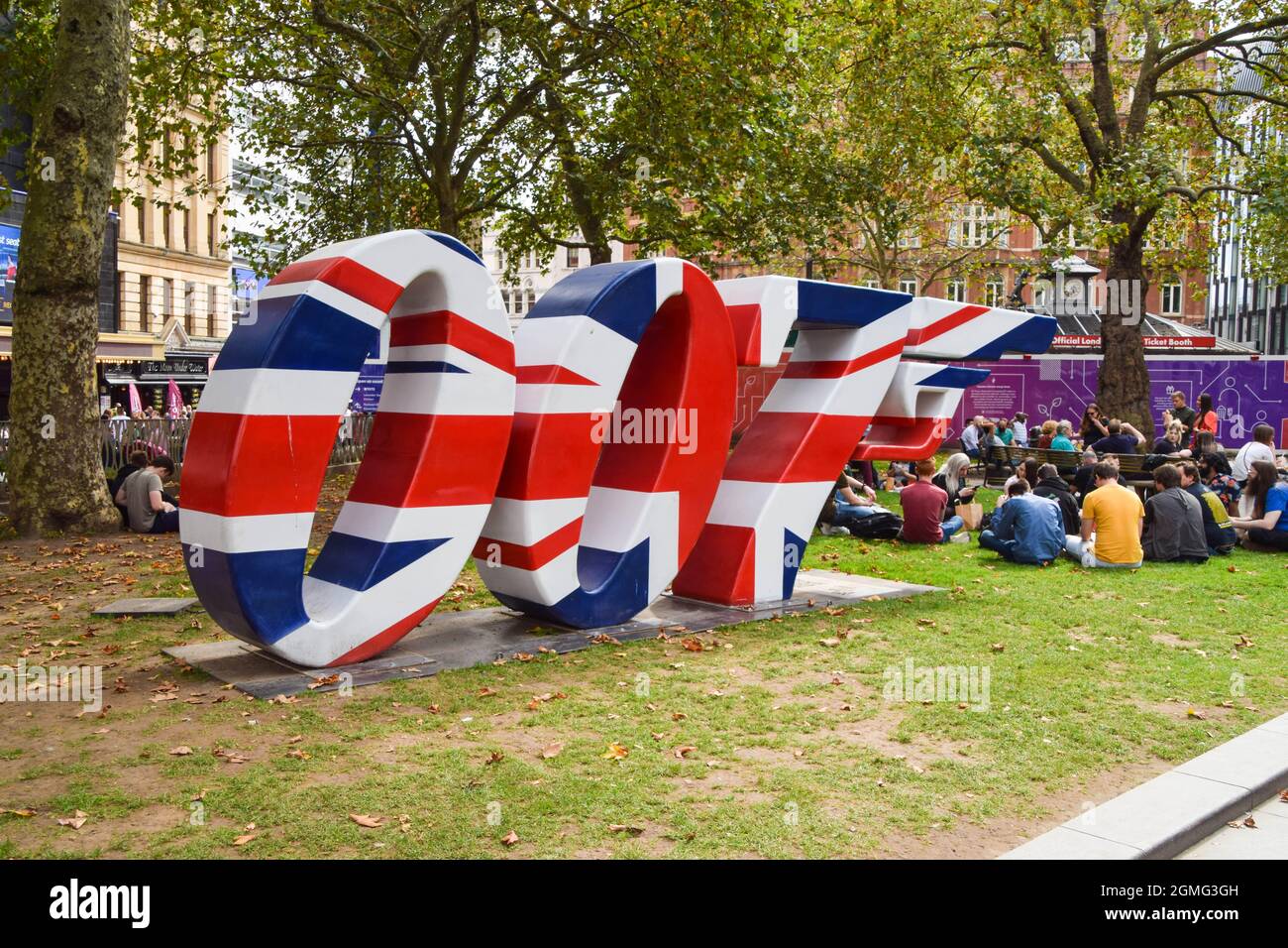 London, United Kingdom. 18th September 2021. The famous 007 logo was unveiled in Leicester Square ahead of the release of the latest James Bond movie, No Time To Die, which opens in the UK on 30 September 2021. Credit: Vuk Valcic / Alamy Live News Stock Photo