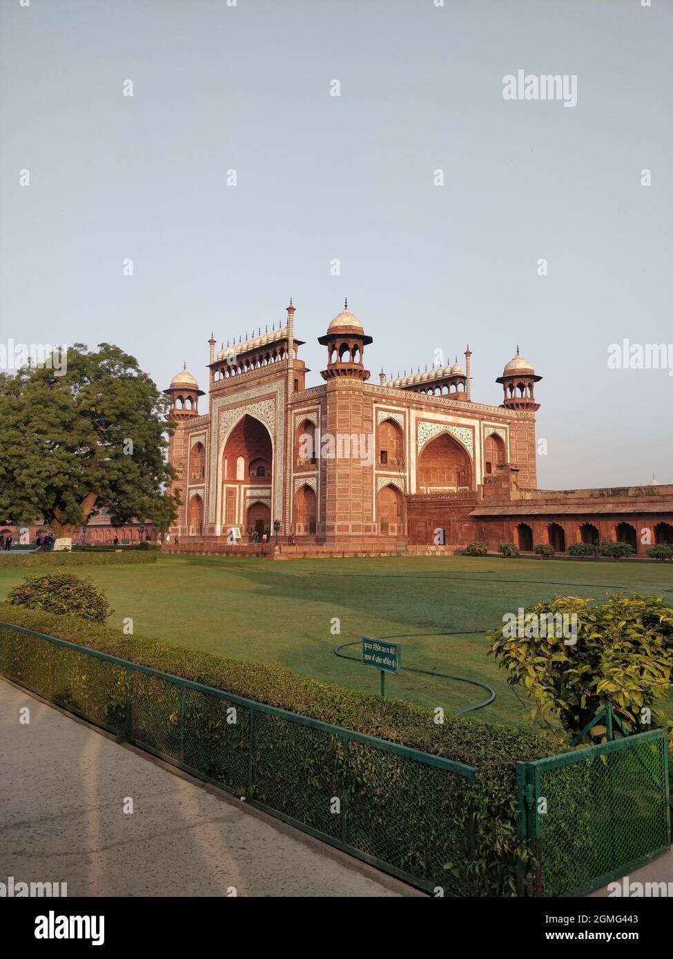 Vertical shot temple surrounded hi-res stock photography and images - Alamy