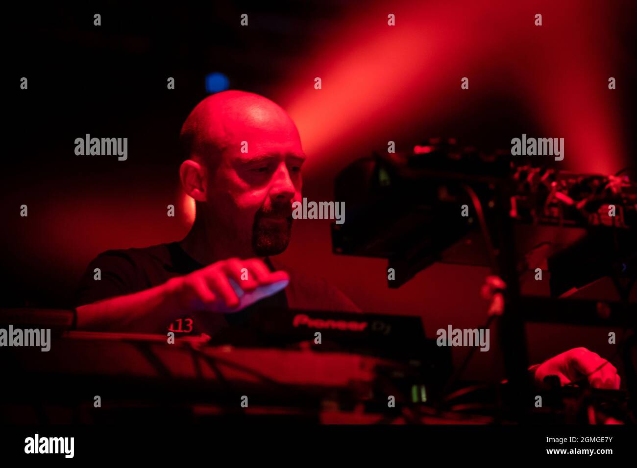 Manchester, UK. 18th Sep, 2021. Mr Scruff plays to the crowd on Temperance Street for the launch of the Repercussion Festival.ÊThe new day and night event sees the further regeneration of Mayfield that is host to over five stages, including the legendary Star & Garter pub. Credit: Andy Barton/Alamy Live News Stock Photo